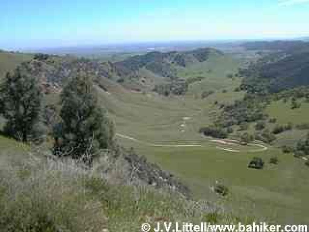View from Ridge Trail down into the valley