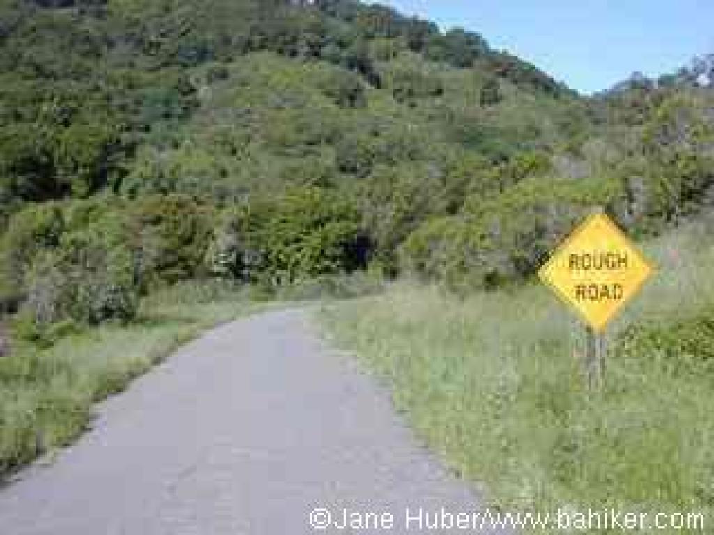 Trail down to Grass Valley