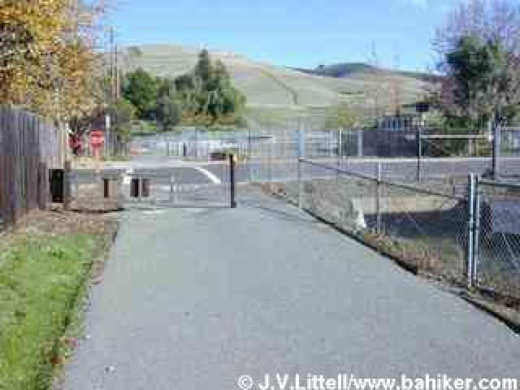 Crossing Citrus Avenue, with the hills of Lime Ridge visible