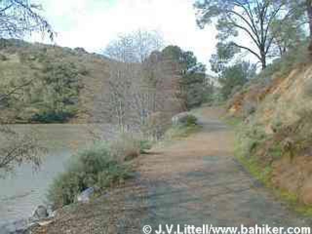 Del Valle Regional Park