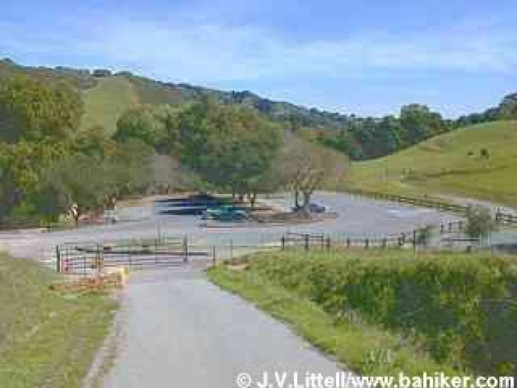 A view of the trailhead from Rocky Ridge Trail 