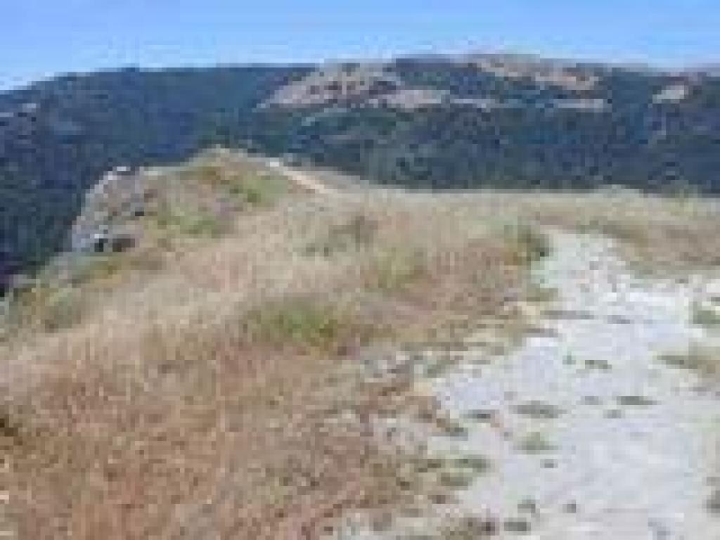 Path to rock outcrop