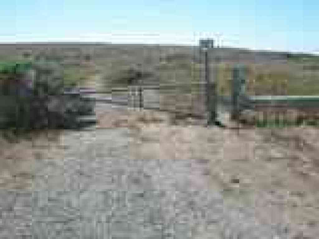 Gate