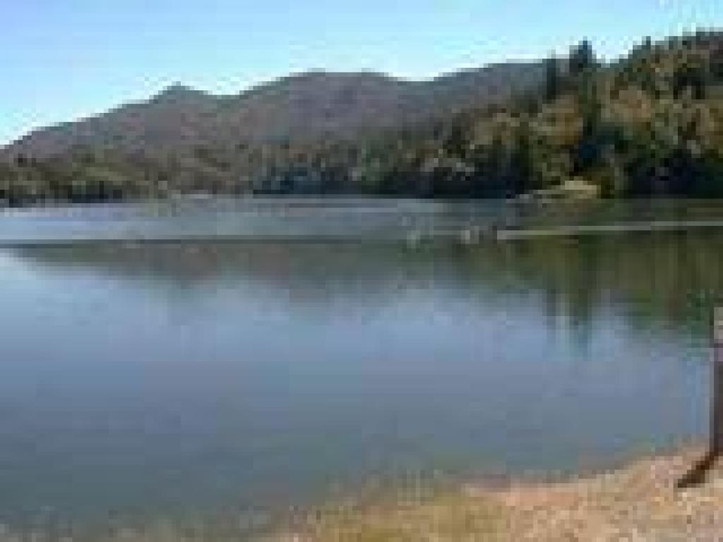Viea across the lake