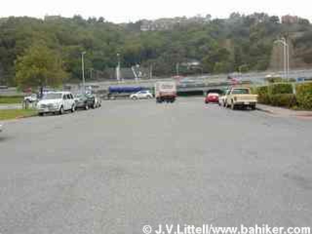 Roadside parking on Pohono Street