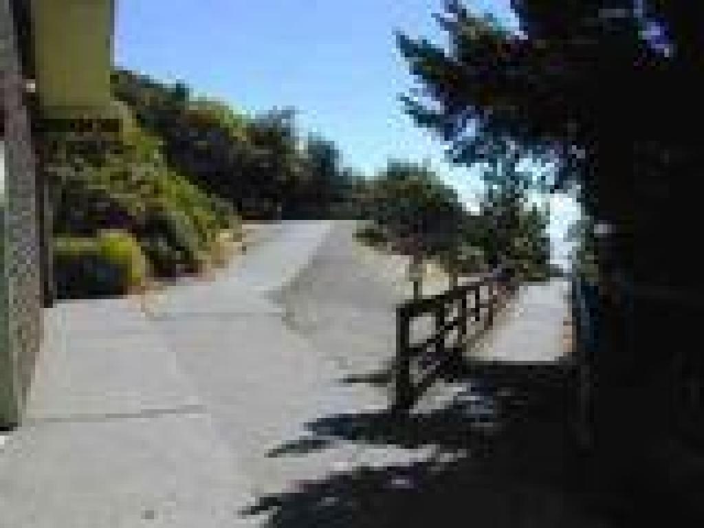 Start of Verna Dunshee Trail