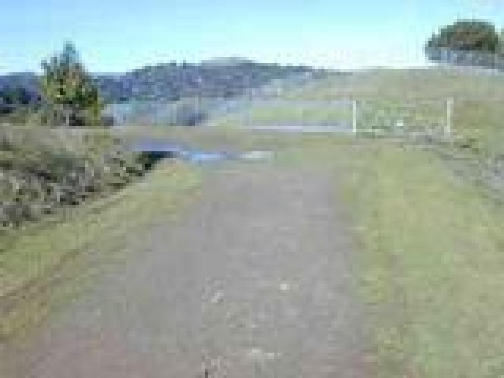 Junction, gate, and corner