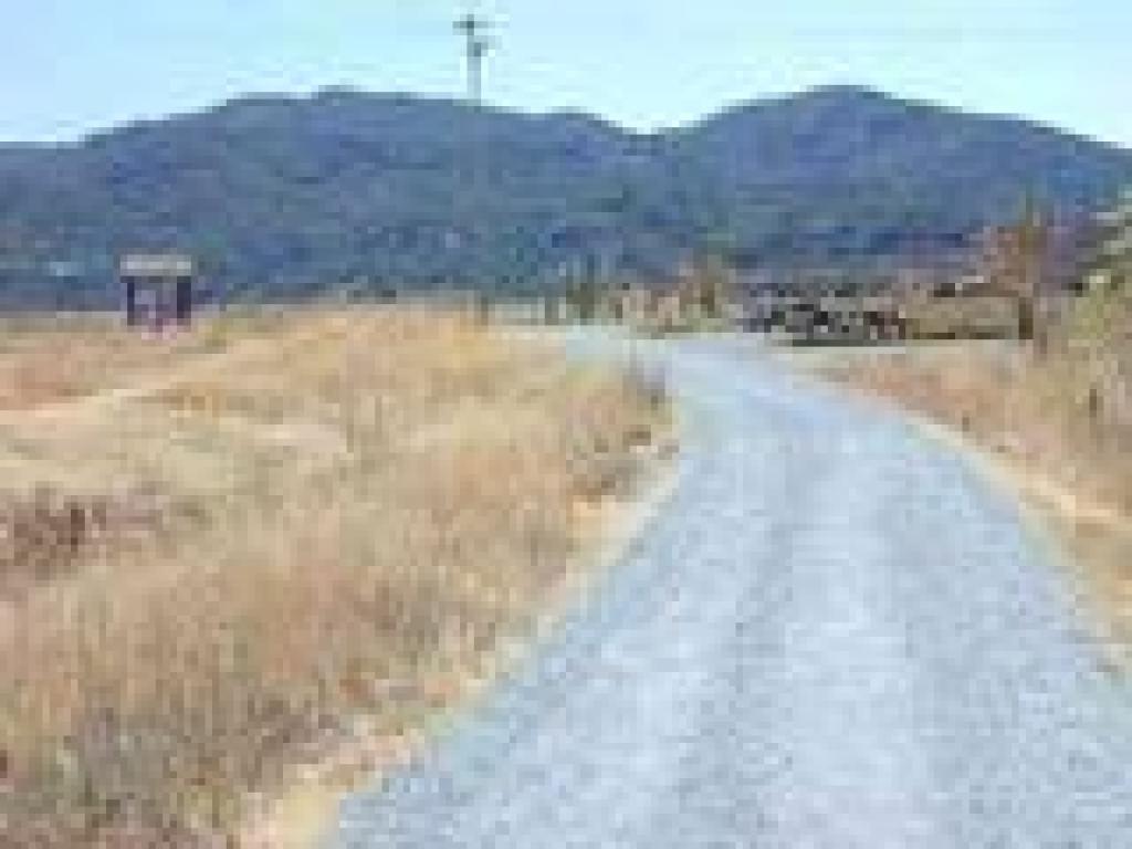 Approaching picnic area at Las Gallinas