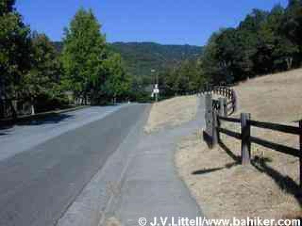 Little Cat Fire Road junction with Alameda del Prado
