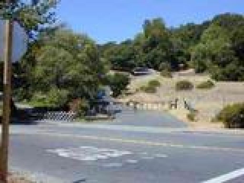 Start on the paved path on the left