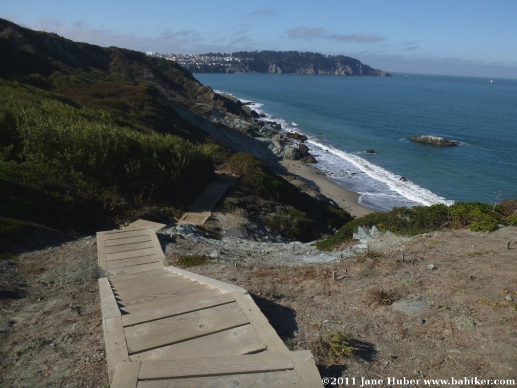 Bay Area Hiker Batteries to Bluffs Trail