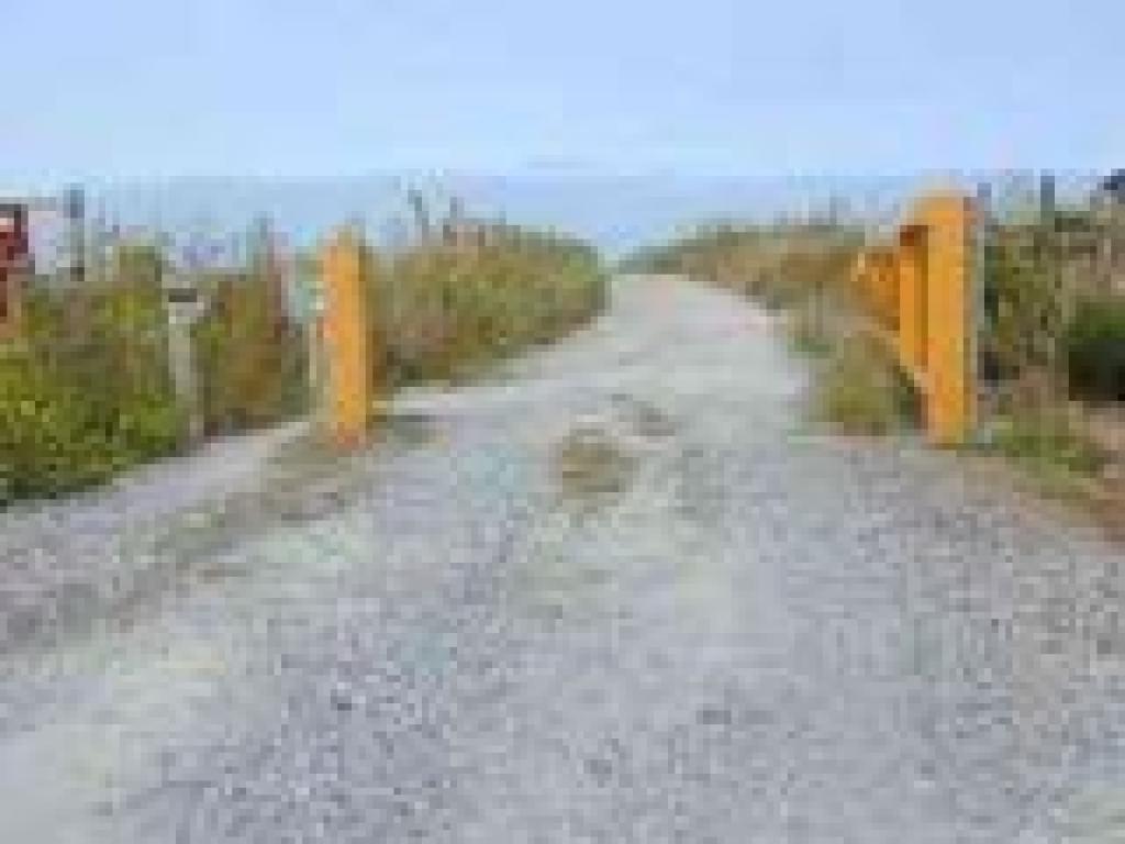 Gate