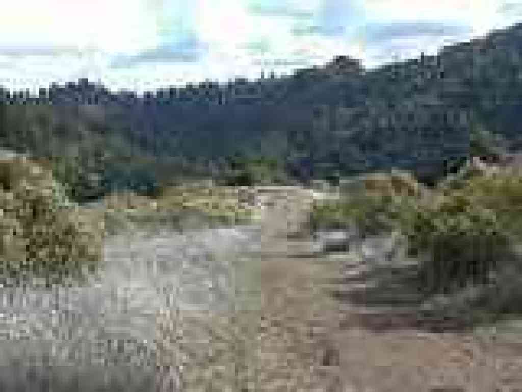 Descending to Horseshoe Lake