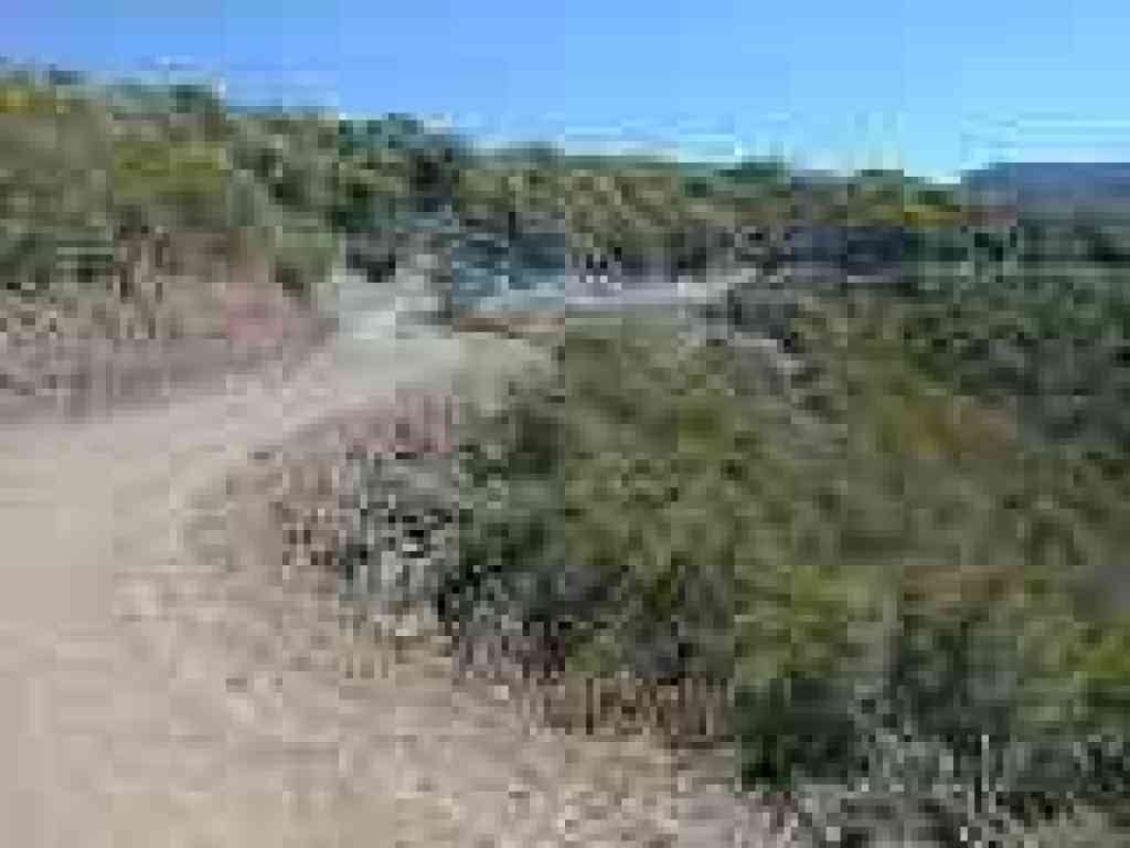 Serpentine rock lends a greenish tone